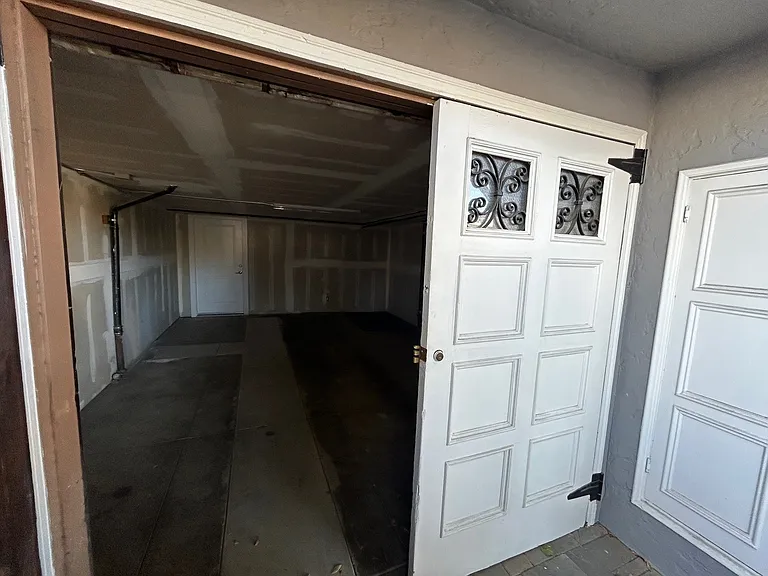 Anita Road Apartments — Photo 16