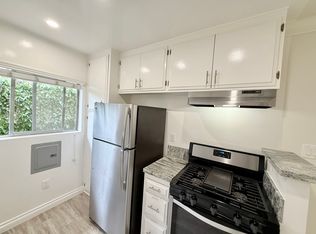 1226 McClellan Dr APT 11, Los Angeles, CA 90025