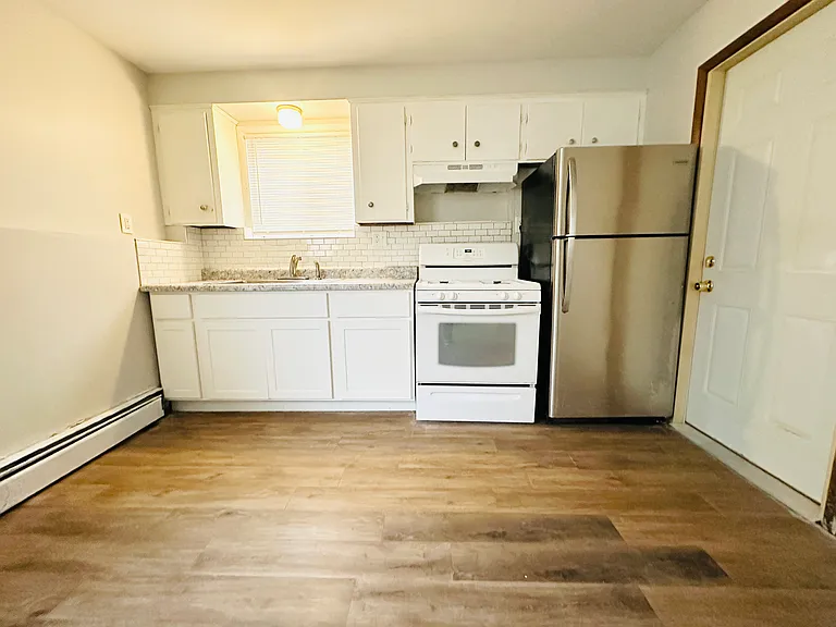 1720 32nd St SW #1720 — Photo 4