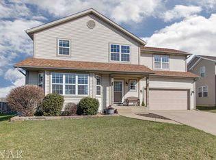 1404 Shannon Rd, Normal, IL 61761