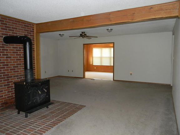 5th image of 368 Eagle Ln