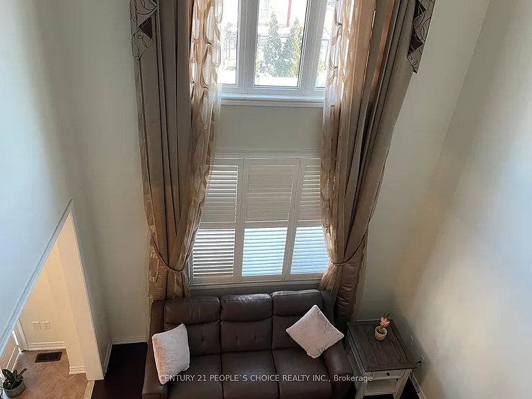 2486 Wasaga Dr — Photo 8