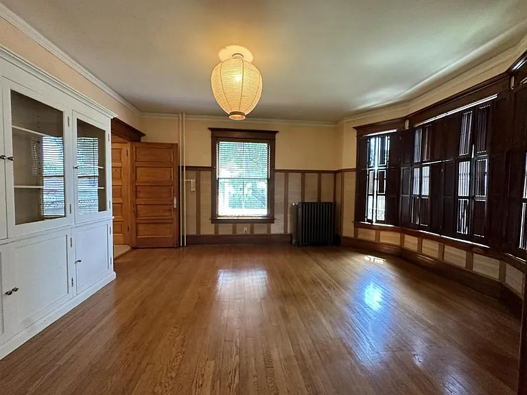431 N Cherry St — Photo 7
