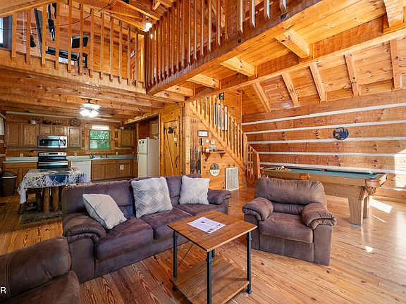5th image of 1264 Bavarian Way