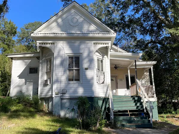 419 S Broadway St, McComb, MS 39648