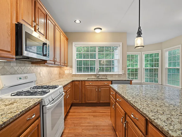 12023 Stone Forest Dr — Photo 24