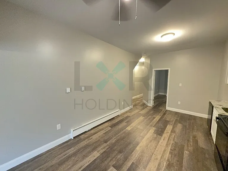5749 Walnut St #1 — Photo 8