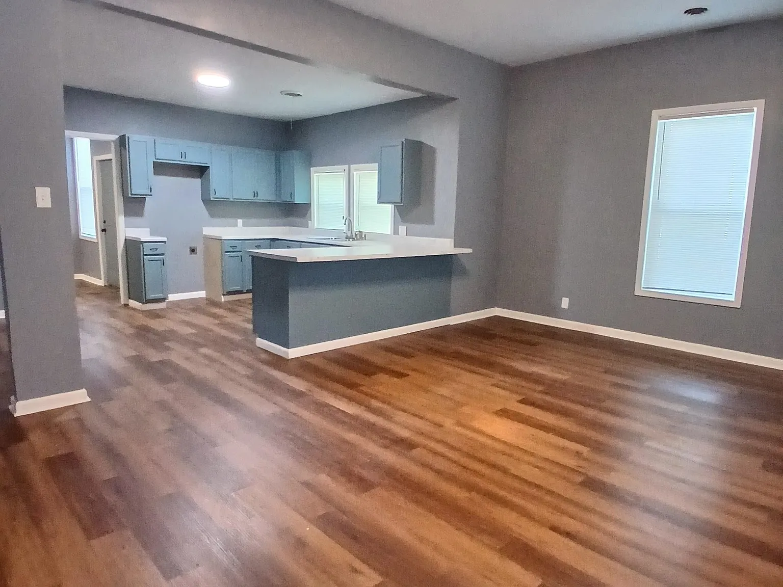 3 bed, 2.0 bath, 1668 sqft, $1,500 — Photo 3