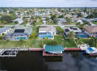 1118 SE 23rd St, Cape Coral, FL 33990