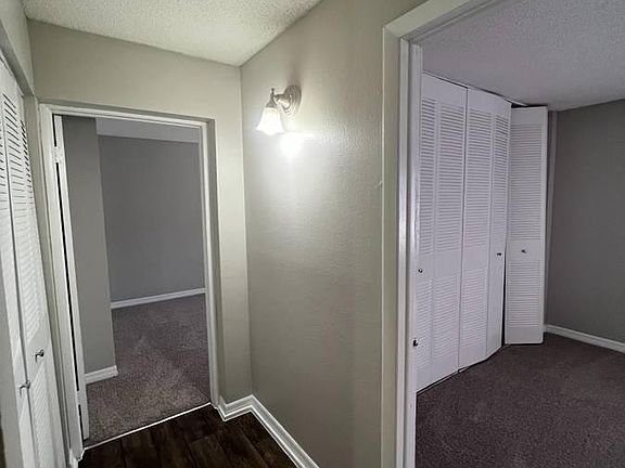 5th image of 13 Glades Cir Floor 13