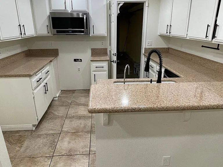 7451 Skyline Dr — Photo 5