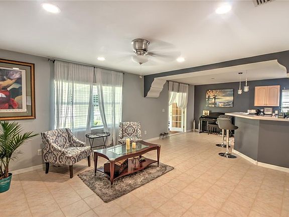 3rd image of 9139 Camino Villa Blvd