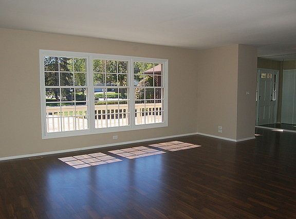 4th image of 1020 Millbrook Dr