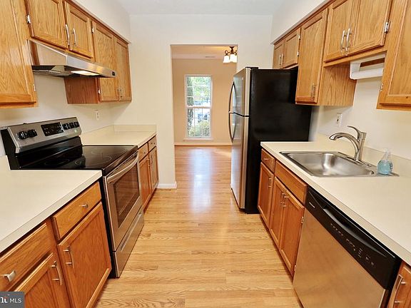 3rd image of 47740 Devin Cir