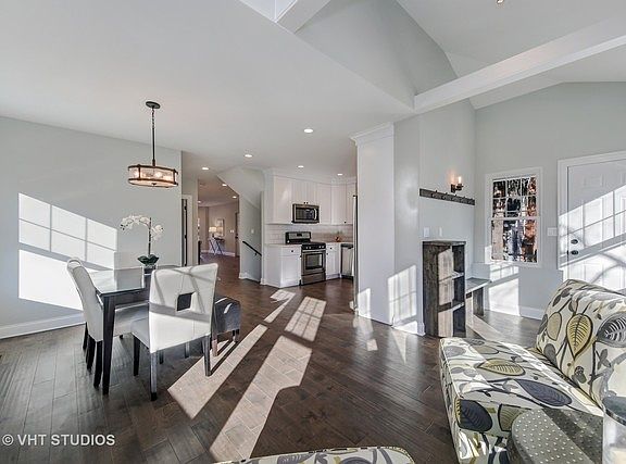 5th image of 617 N Kenilworth Ave