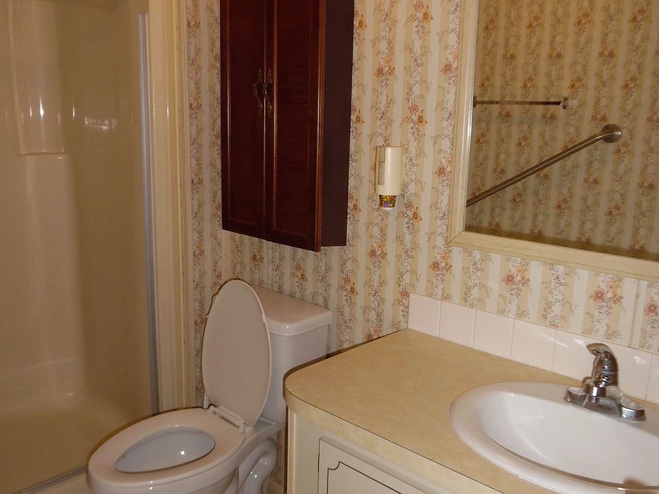 2nd image of 14657 NE 22nd Pl
