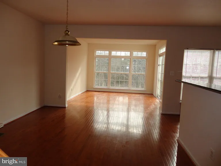 24656 Kings Canyon Sq — Photo 7