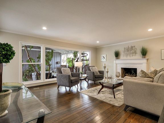 5th image of 1581 Wawona Dr
