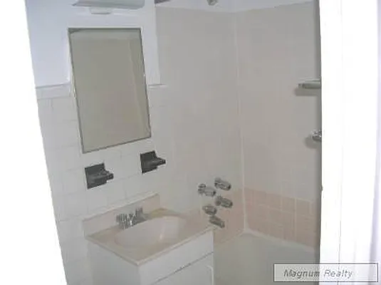 Rented by Magnum Realty Holdings, LLC | media 11