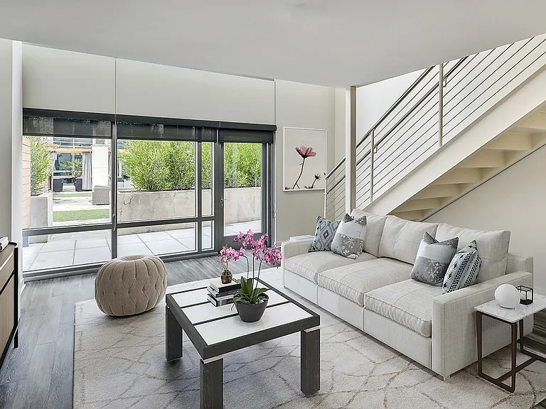 360 Residences — Photo 15