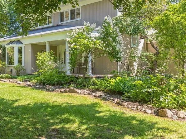 2015 N Rochester Rd, Oakland, MI 48363