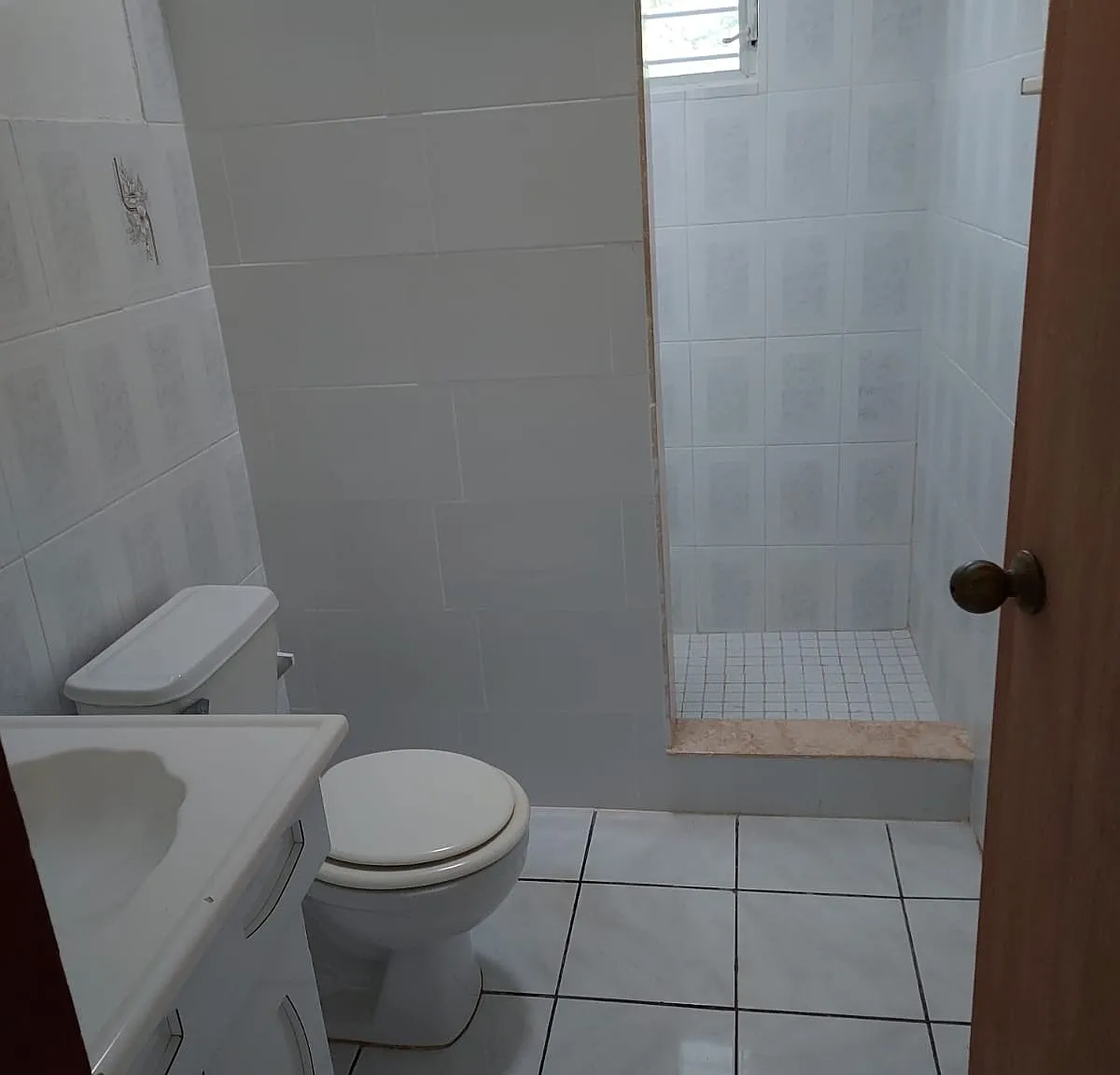 2 bed, $650 — Photo 2