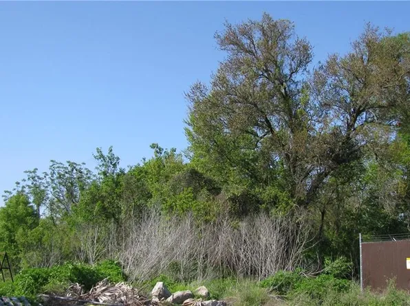 S Mathis Ave, Harvey, LA 70058