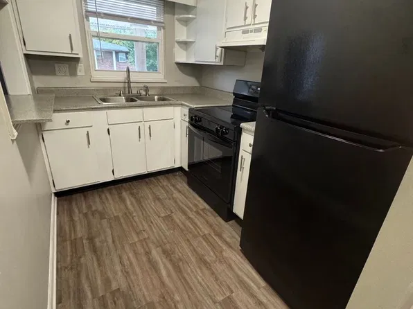 Parkside Apartments, 810-811 Howard Ave #811-10W, Jeffersonville, IN 47130