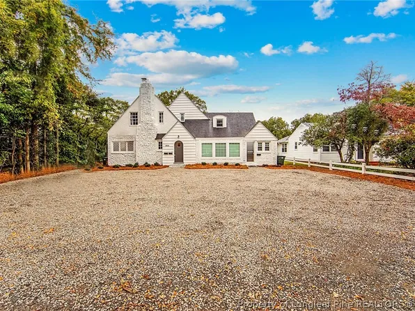 1806 Morganton Rd, Fayetteville, NC 28305