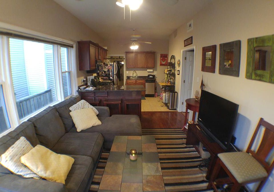1st image of 2655 N Southport Ave