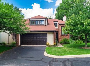 243 Saint Antoine St, Worthington, OH 43085