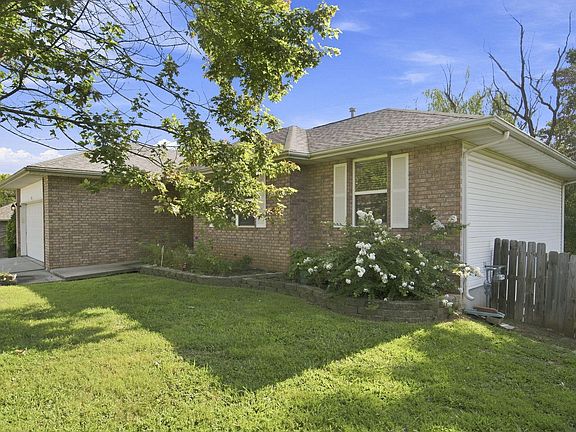 2nd image of 970 Creekside Place