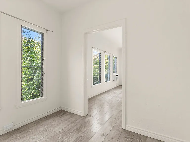 (El/Ga/Em:B) 414 N. Maple Drive — Photo 6