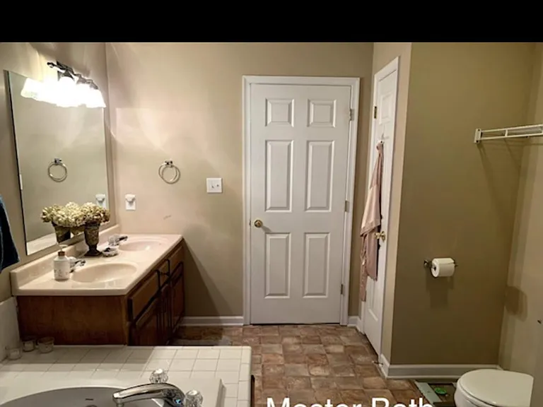 305 Meadow Beauty Ct — Photo 9