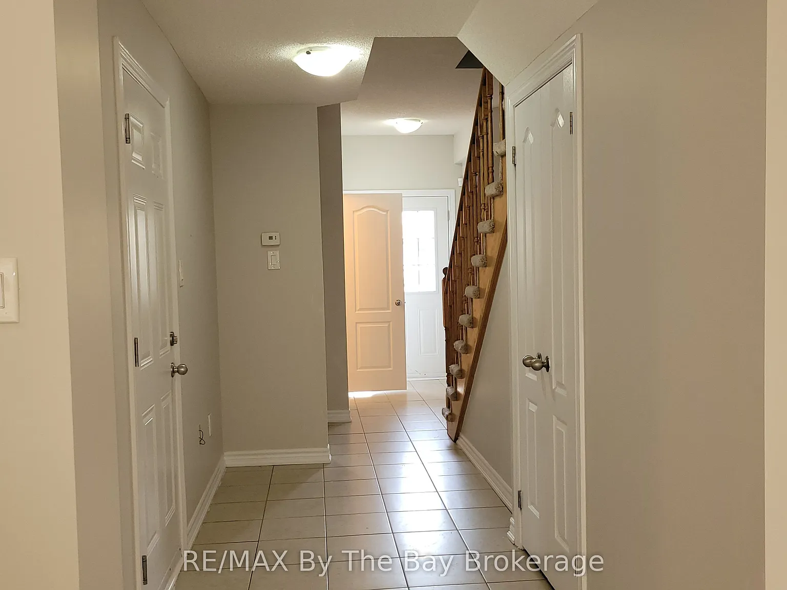 3 bed, $2,400 — Photo 2