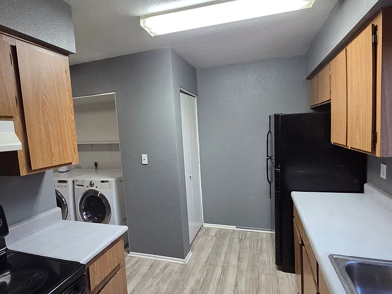 2920 E Cicero St #201 — Photo 5