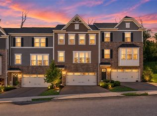 458 Greenwood Dr, Canonsburg, PA 15317