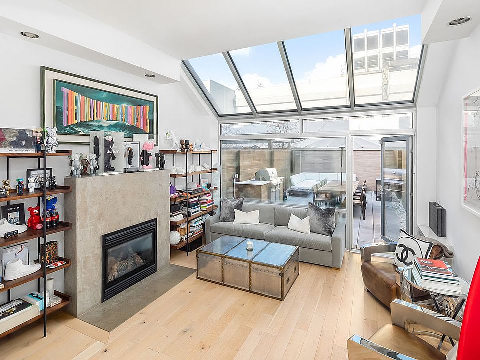 1st image of 129 N 3rd St #Townhouse 3