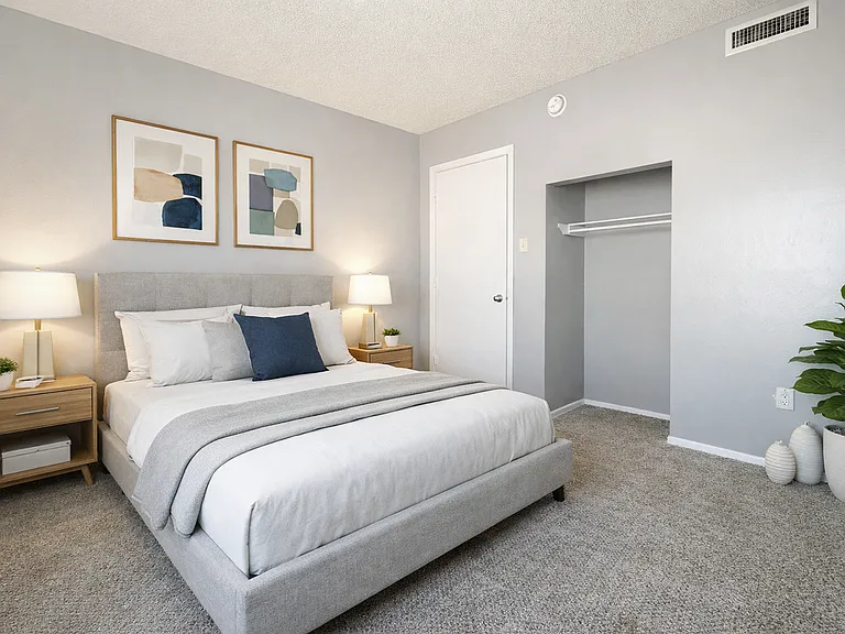 Bellwood Haven Apartment Community — Photo 20
