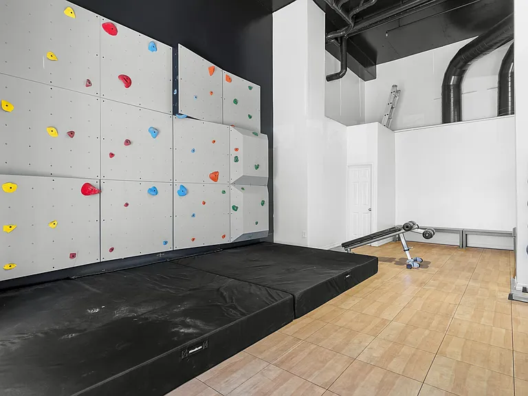 Elevate on 5th — Photo 20