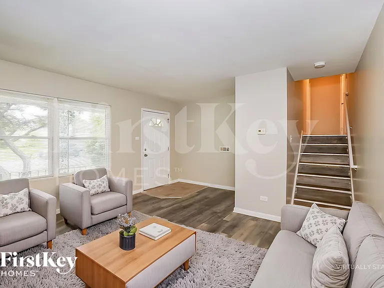 4200 Arlington Dr — Photo 4