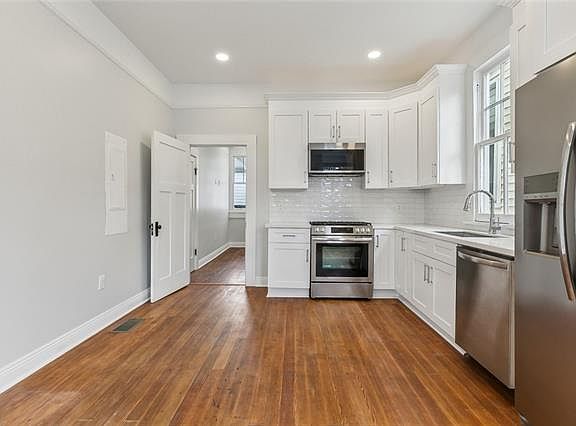 4th image of 3533 Palmyra St