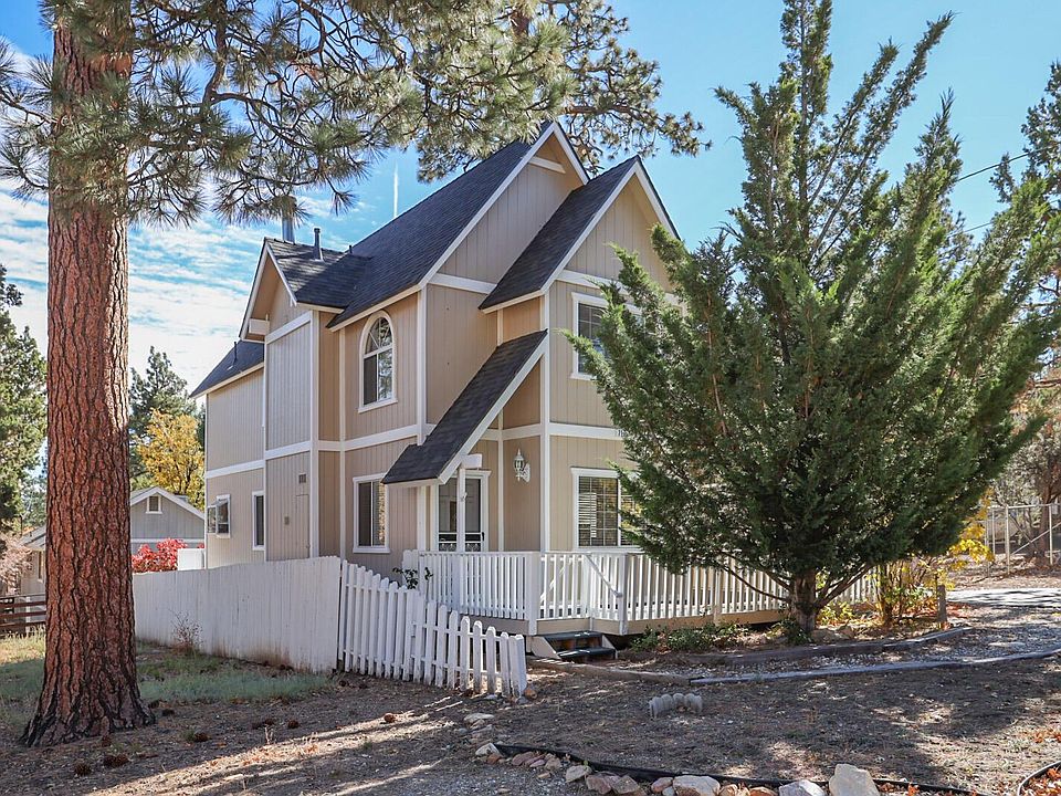 1st image of 713 Highland Ln
