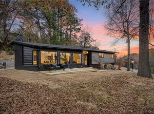 1156 E Lakefront Dr, Fayetteville, AR 72703