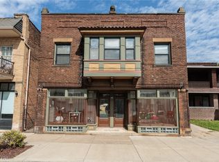 7948 Lorain Ave, Cleveland, OH