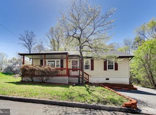 11832 Arrowhead Trl, Lusby, MD 20657