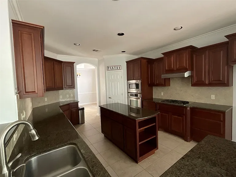 212 Choke Canyon Ln — Photo 11