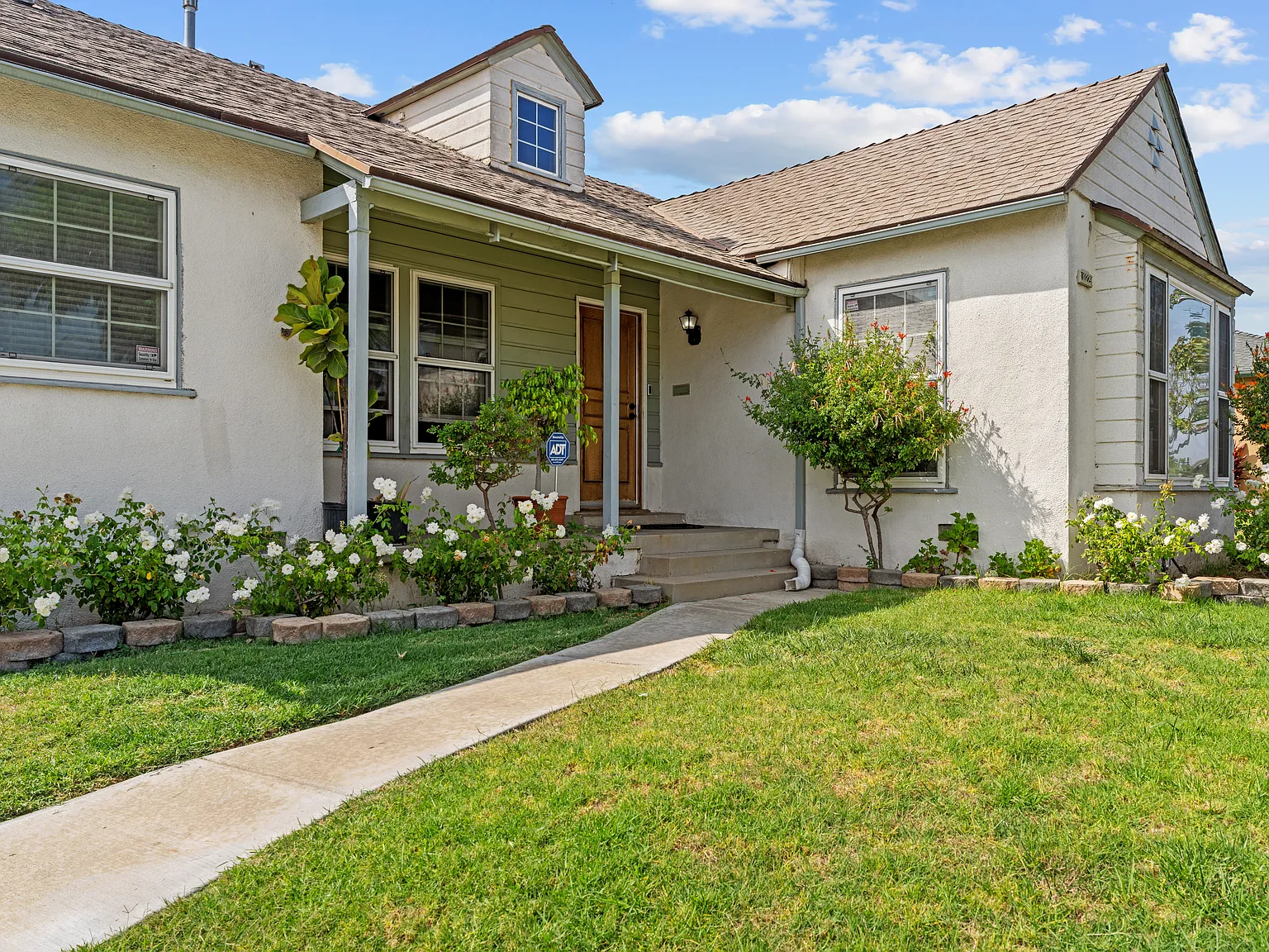 3 bed, 1439 sqft, $4,000 — Photo 2