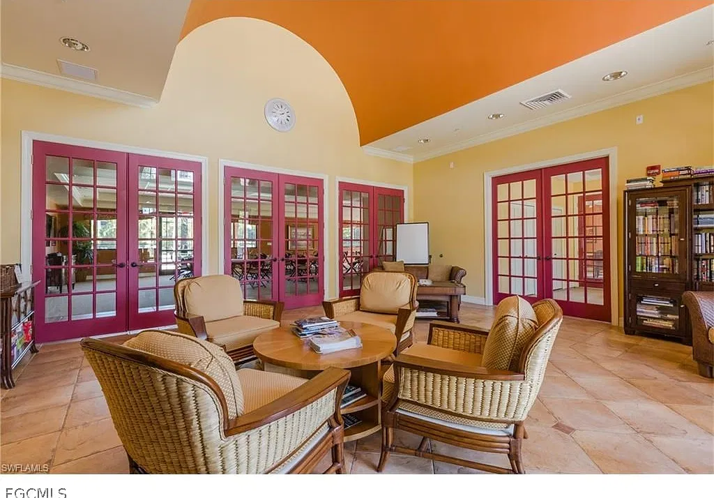 2 bed, 2.0 bath, 1155 sqft, $1,600 — Photo 4