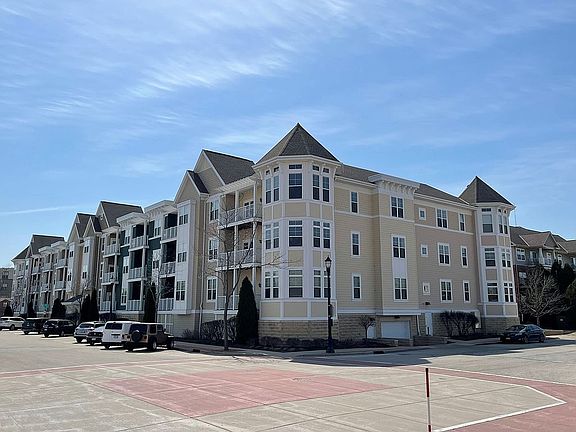 Top of the NE turret.